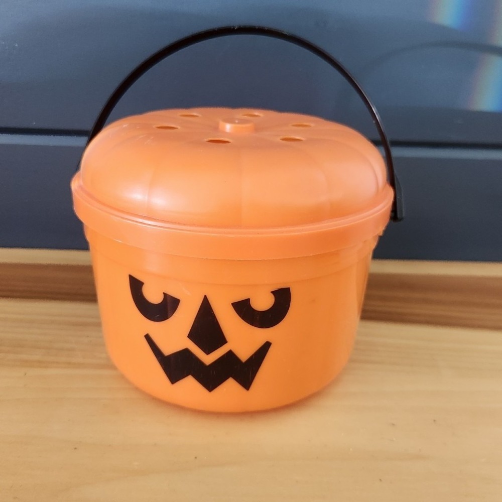 1986 McDonald's Jack-O-Lantern Halloween Bucket